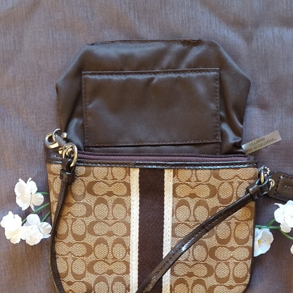 Coach Brown and Tan Wristlet with Signature Pattern - Picture 5 of 7